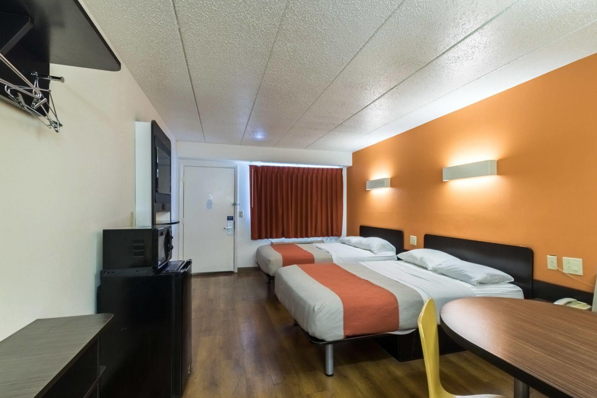 Motel 6-Crawfordsville, In Buitenkant foto
