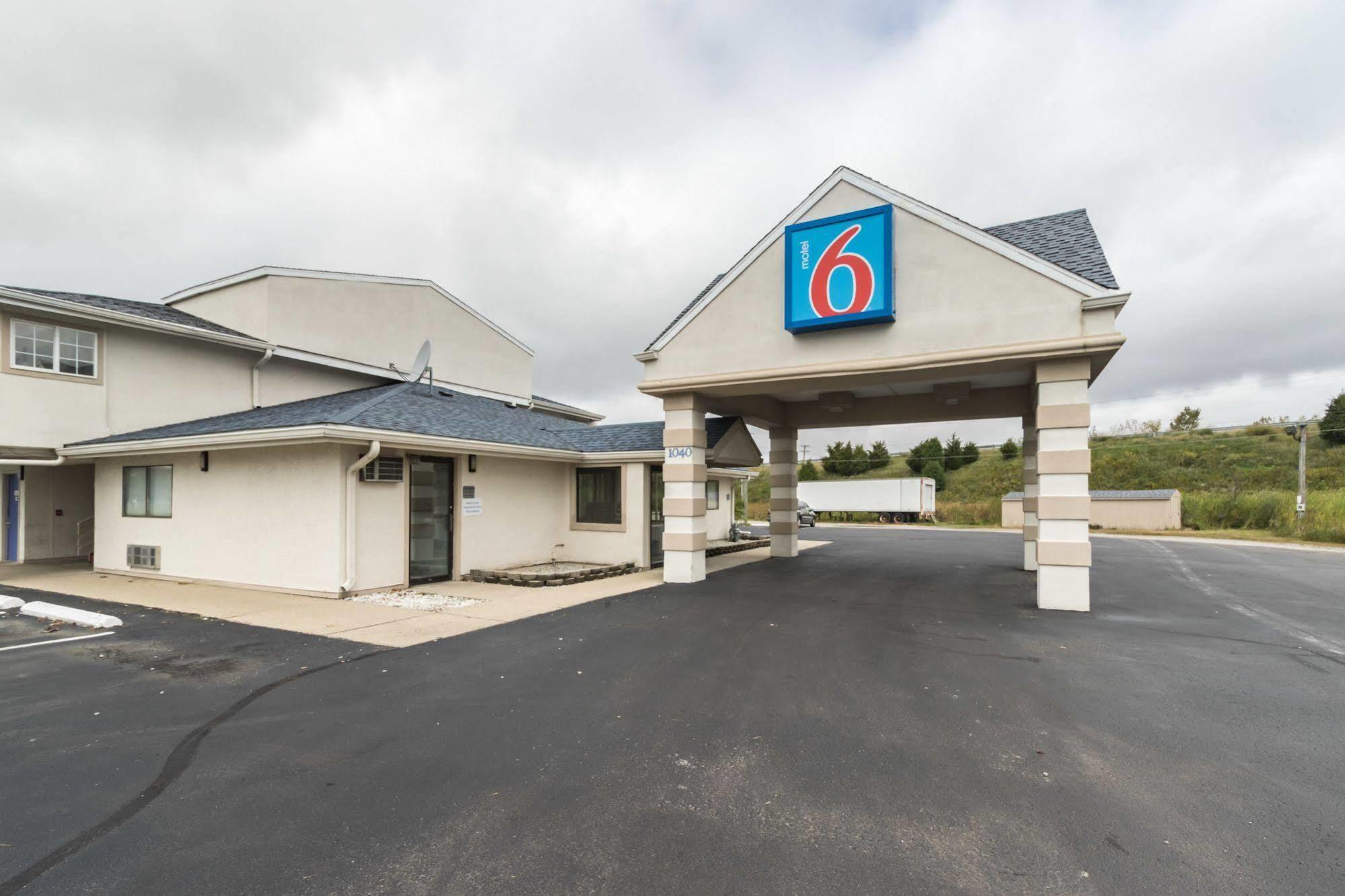 Motel 6-Crawfordsville, In Buitenkant foto