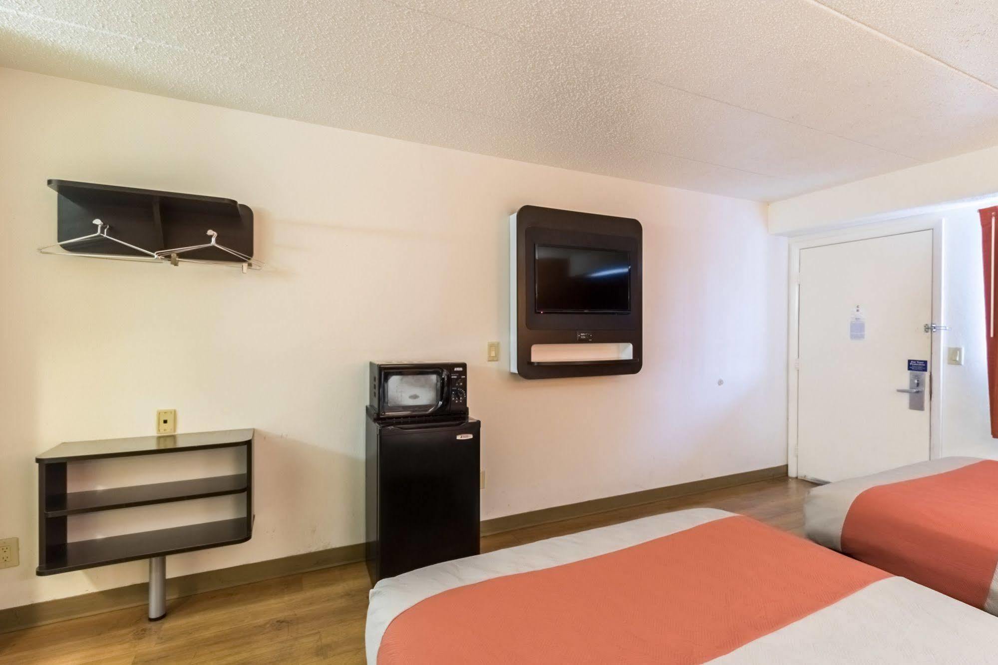 Motel 6-Crawfordsville, In Buitenkant foto