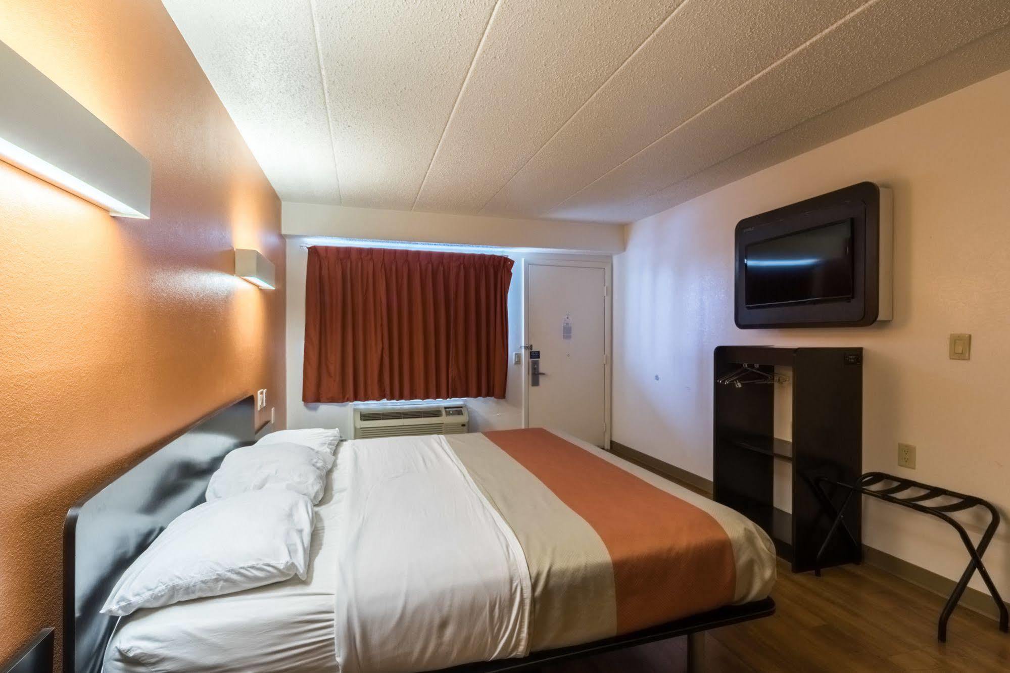 Motel 6-Crawfordsville, In Buitenkant foto