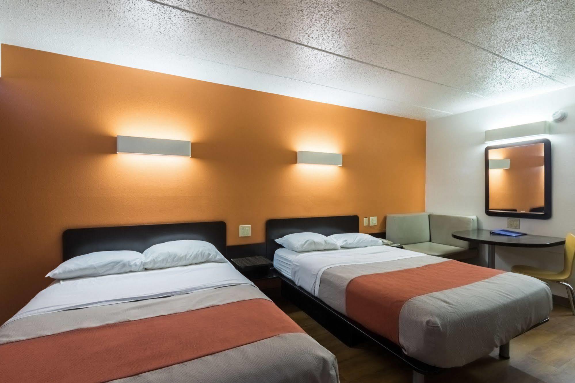 Motel 6-Crawfordsville, In Buitenkant foto