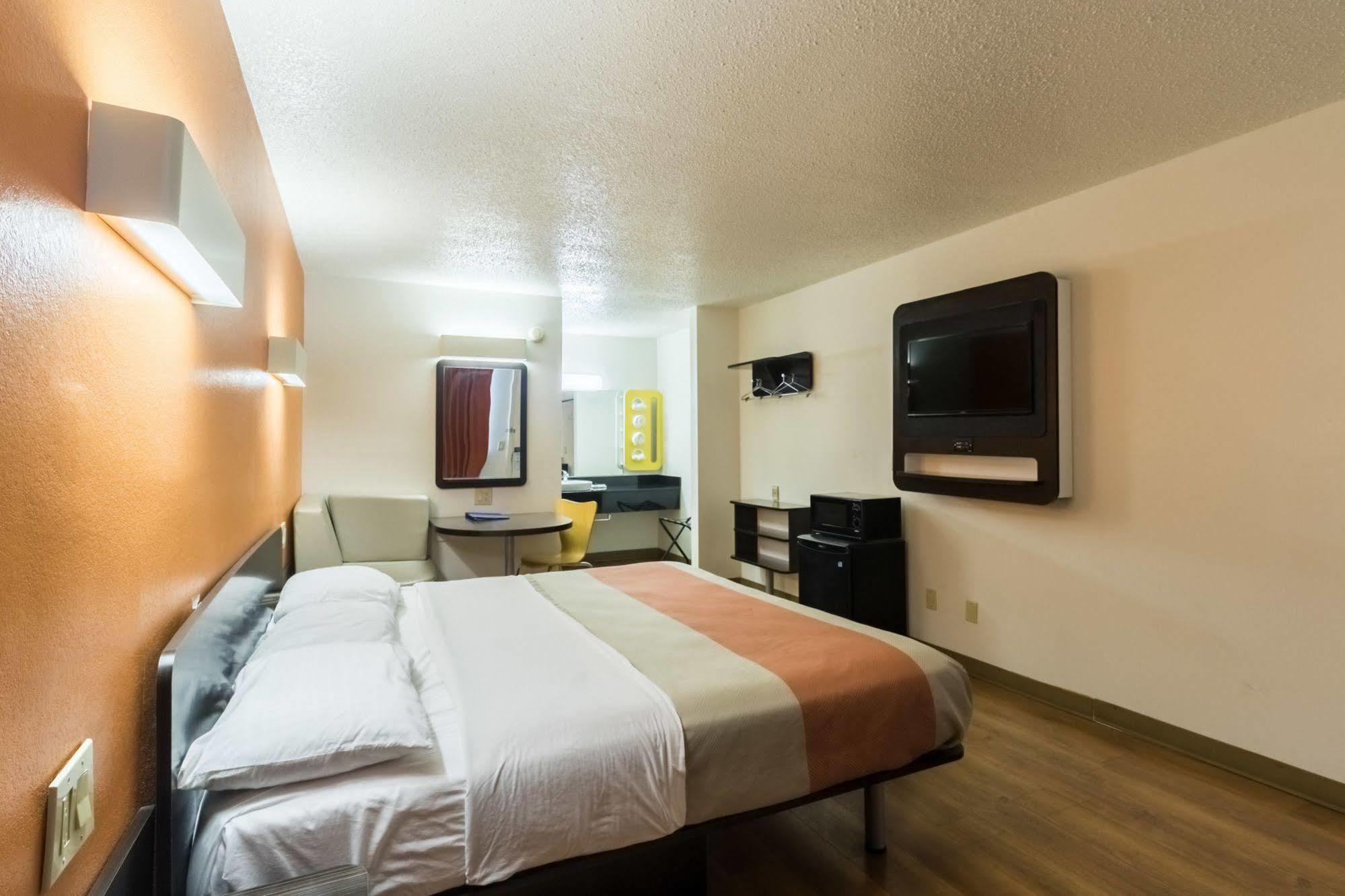 Motel 6-Crawfordsville, In Buitenkant foto